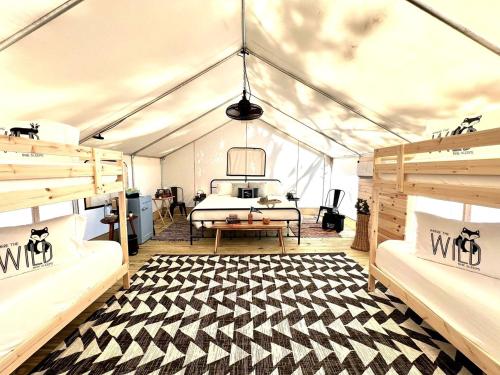 Charming Secluded Tented Cabin in Sarasota, Florida in Osprey (Florida)