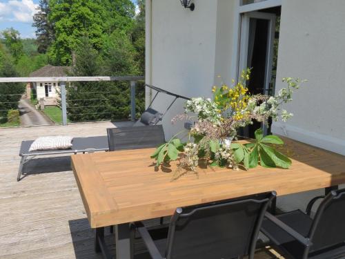 Balkons/terase, Résidence Poulain (Residence Poulain) in Cuzy