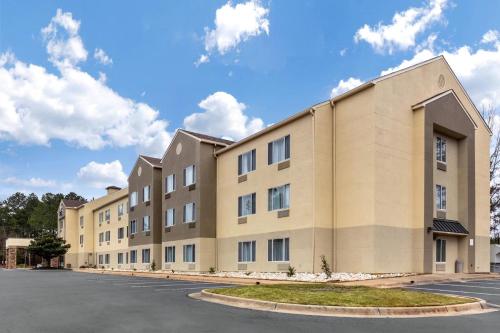 Comfort Inn & Suites Montgomery East Carmichael Rd - image 12