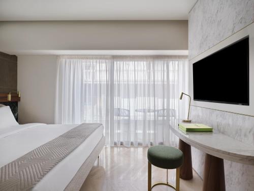 room detail thumbnail 0