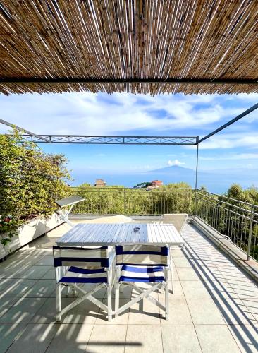 Suite with Sea View image 7