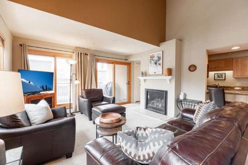 Condo with Pool & Hot Tubs, Free Shuttle in Vail, USA