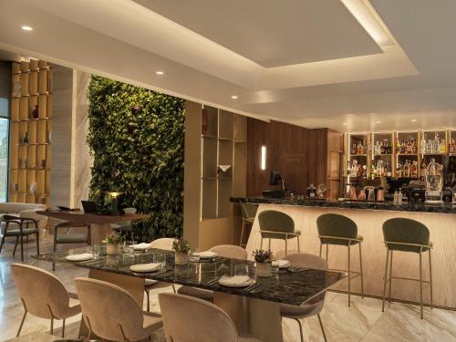 Anthology of Athens The Leading Hotels of the World - image 2
