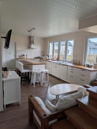 المرافق, Tilava huone rannan lähellä (Tilava huone rannan lahella) in Rauma City Center