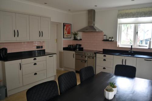 A szálláshely kívülről, Lily House in Minehead