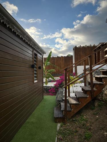 razgled, KAZA PILOU - Gîte avec piscine privative (KAZA PILOU - Gite avec piscine privative) in Bouillante