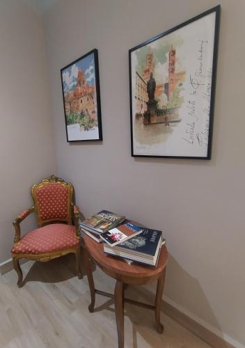 Double Room image 10