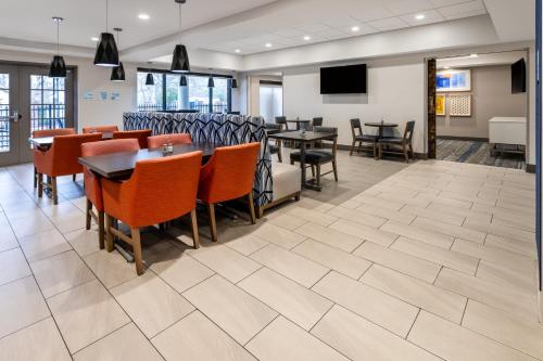 Holiday Inn Express Hotel & Suites Jackson - Flowood By IHG - 식음료(F&B)
