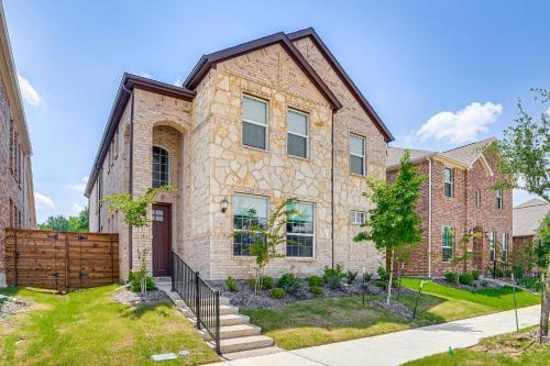 8 Mi to Celebration Station: Family Getaway! in Balch Springs (TX)