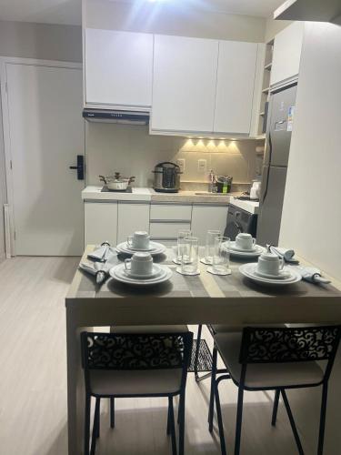 Kitchen, Studio Mobilite near Praça Antônio José de Araújo