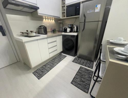 Kitchen, Studio Mobilite near Praça Antônio José de Araújo