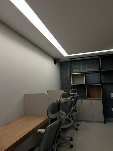 One-Bedroom Apartment image 8