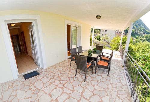 Erkély/terasz, Apartments Soso in Donji Stoliv