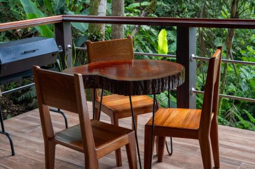 balkon/terras, Cabaña "Los Arrayanes", Sumak Cabañas (Cabana "Los Arrayanes", Sumak Cabanas) in Cosanga