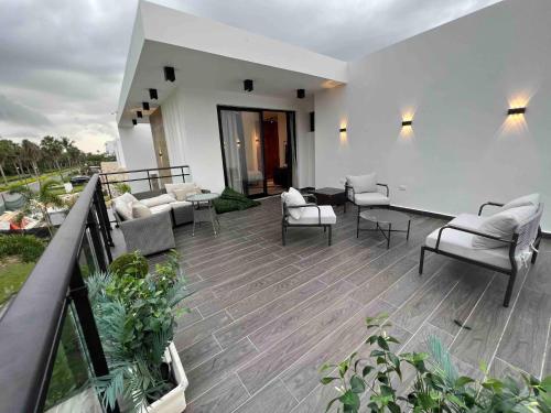 Elegant, Modern style Villa in Playa Nueva Romana2 in La Caña