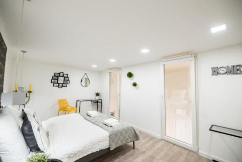Stylish fully fitted apt close to the Danube - image 13