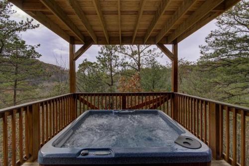 Grand Cherokee Lodge, free tickets, no catch! in 鴿子谷市郊