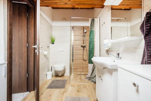 Unique Experience Apartment - image 4