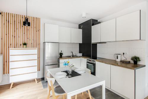White Apartment With Terrace, Breslau (Foto 8)