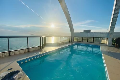 SHB - Charmoso Flat Com Vista Mar, Piscina e Wi Fi, Santos