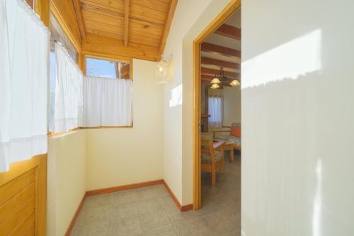 Two-Bedroom Chalet image 6