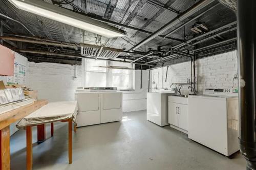 Lovely Studio McKinley Beach - Brady St Lower East in Milwaukee, USA
