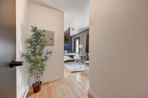 Charming Studio McKinley Beach - BradySt Lowr East in Milwaukee, USA