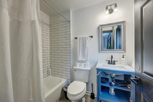 Serene Studio McKinley Beach - Brady St Lower East in Milwaukee, USA