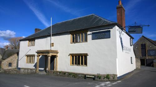 B&B Yeovil - The Helyar Arms - Bed and Breakfast Yeovil