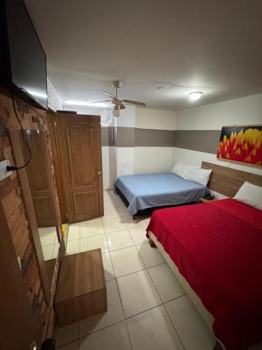 2 double beds, 1 twin bed