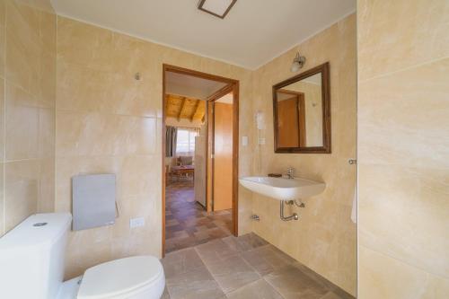 One-Bedroom Chalet image 3