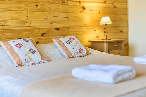 Two-Bedroom Chalet image 5