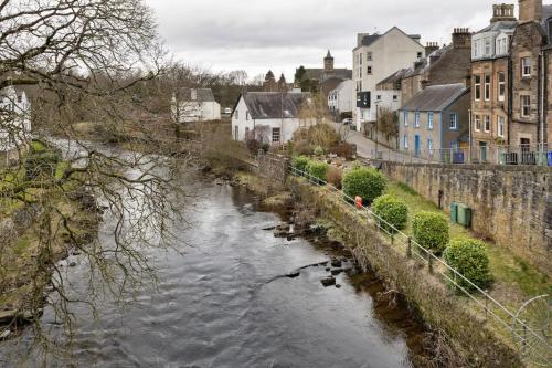 Bridgend Studio - Near Free Parking in 鄧伯蘭