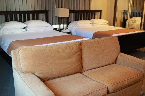 Boulder Twin Lakes Inn - image 33