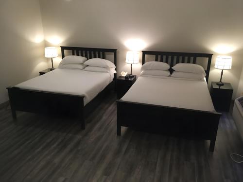 Queen Room with Two Queen Beds