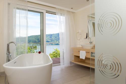 das Balance - Spa & Golf Hotel am Worthersee - 화장실