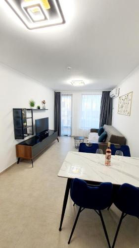 Sunshine Rose - Sea view, Neubau, Luxus Apartment in Sveti Vlas