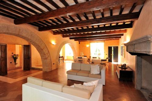 Italian Experience-Villa Aria in Montemaggiore al Metauro