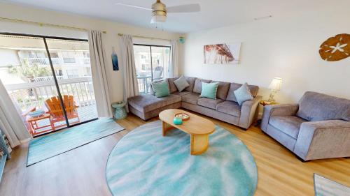 Sandpiper Cove 3209- by Holiday Isle Properties near Shrimp Basket