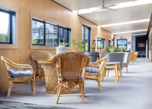 נוף חוץ, Shakespeare House in טה אנאו