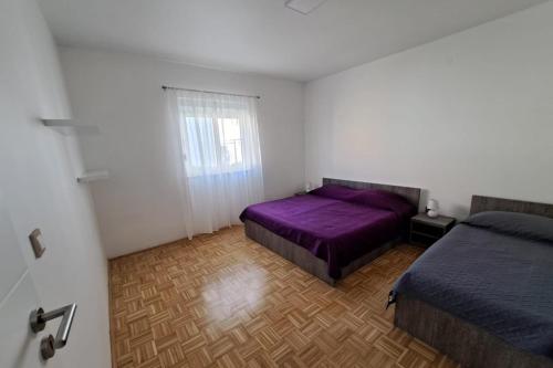Two-Bedroom Apartment with Terrace image 9