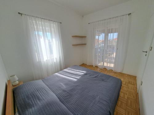Two-Bedroom Apartment with Terrace image 7