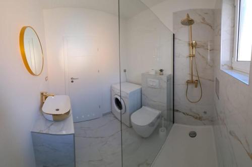 Two-Bedroom Apartment with Terrace image 5