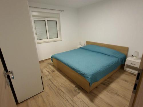 Two-Bedroom Apartment with Terrace image 6