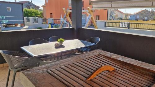 Two-Bedroom Apartment with Terrace image 1