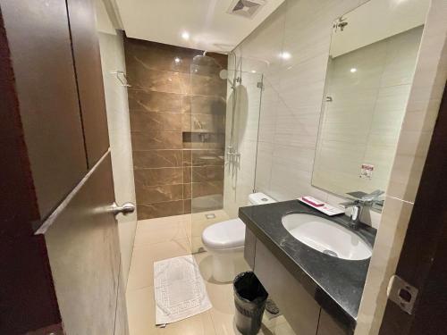 Twin Room image 1