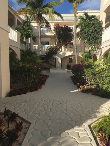 Ocean Front Condo, 2 bed 2 Bath – khách sạn tại Northwest Point