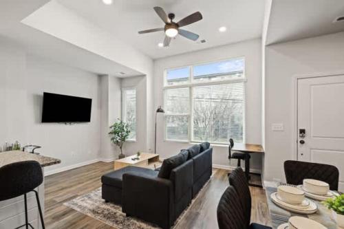Luxurious King 3BR Townhouse in Uptown Charlotte!