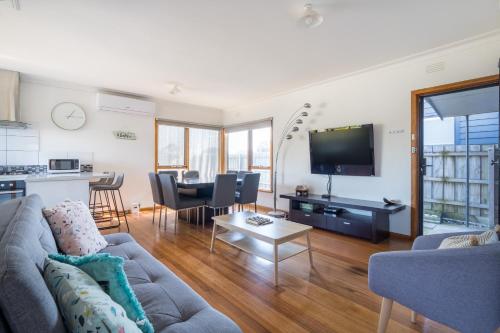 'The Primrose Bungalow' Family Haven Close to Beach