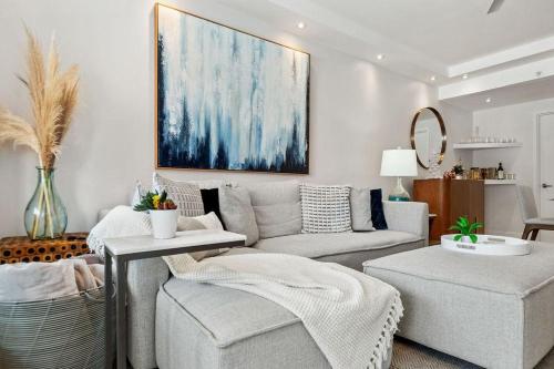 Beachfront Luxury 1BR-Ocean Villas - image 10